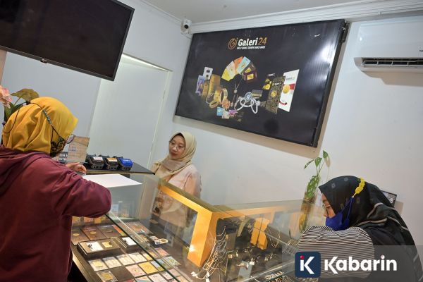 Harga Emas Antam Naik Rp5.000 Jadi Rp2,814 Juta/gr pada Selasa Pagi