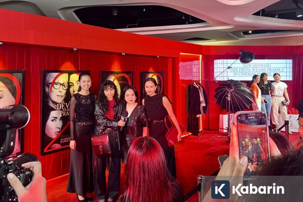Instalasi Fashion Ditampilkan dalam Gala Premier "The Devil Wears Prada 2"