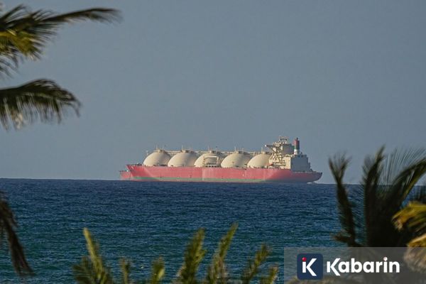 Kapal Tanker Jepang Berhasil Lintasi Selat Hormuz
