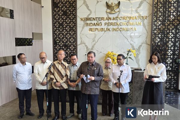 Pemerintah Bebaskan Bea Masuk Impor Bahan Baku Plastik