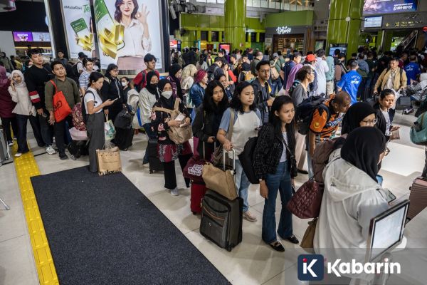 Stasiun Pasar Senen Alami Gangguan, Sejumlah Kereta Terlambat
