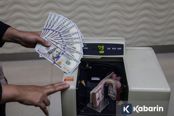 Rupiah Melemah ke Rp17.405 per Dolar AS, Tekanan Dipicu Ketegangan Timur Tengah
