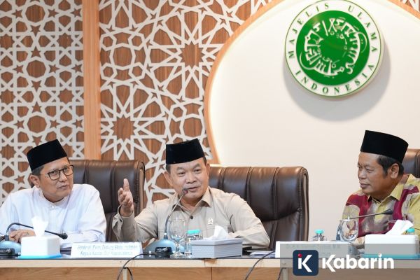 Atas Arahan Prabowo, Dudung Bangun Jembatan Komunikasi Pemerintah dengan Ulama