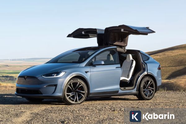 Tesla Tarik 218 Ribu Unit Akibat Gangguan Kamera Belakang