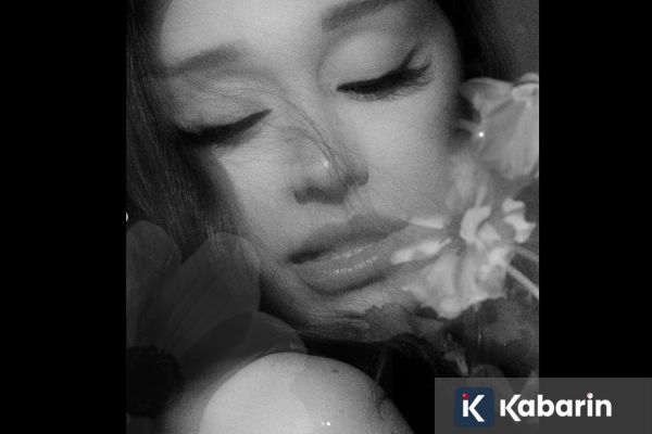 Lagu Baru Ariana Grande Puncaki Jajak Pendapat Billboard