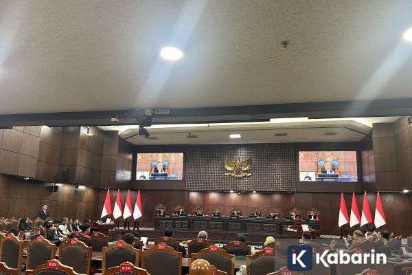 MK Kabulkan Pencabutan Gugatan UU APBN 2026 Terkait Program MBG