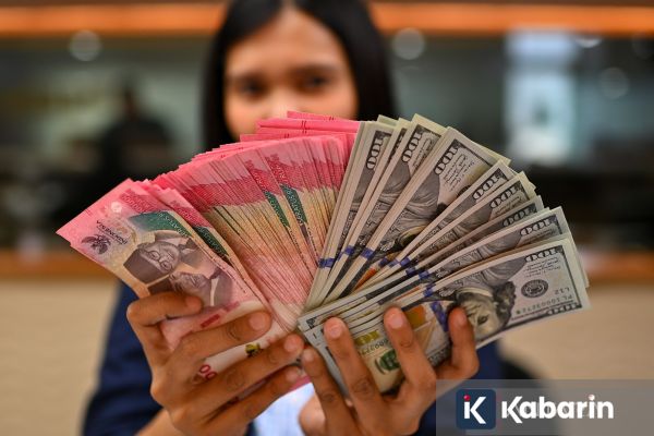 Ekonom Sebut Rupiah Melemah Bisa Picu Kenaikan Harga BBM Nonsubsidi