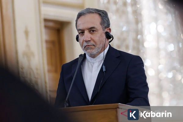 Menlu Iran Akui Bahwa Ada Ranjau di Selat Hormuz