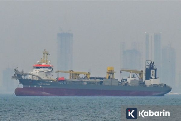 Iran Bentuk Otoritas Baru Kelola Selat Hormuz