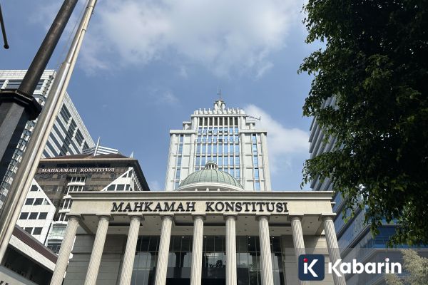 MK Kembali Sidangkan Gugatan KUHP Baru, dari Pasal Presiden hingga Zina