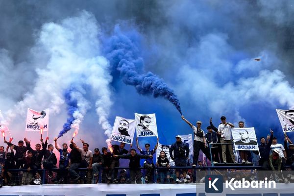Persib Larang Bobotoh Nyalakan Flare dan Petasan di Laga Pamungkas Lawan Persijap