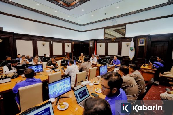 Wagub Jabar Imbau Bobotoh Jaga Kekondusivan Seiring Laga Persib
