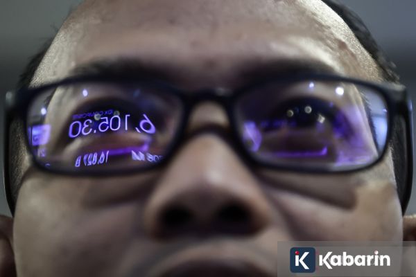 IHSG Dibuka Melemah, Investor Bersikap Wait and See Jelang Keputusan BI dan MSCI