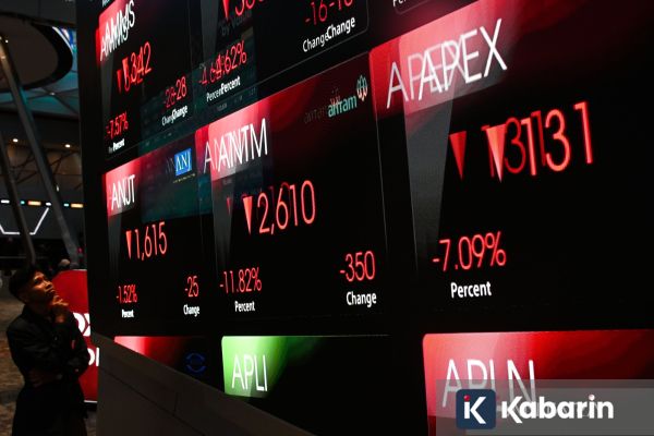 IHSG Turun 4 Persen ke Level 5.594 Ditekan Pelemahan Seluruh Sektor