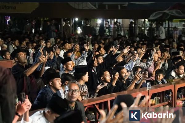 Tabligh Akbar 100 Tahun Gontor Dihadiri Ribuan Umat