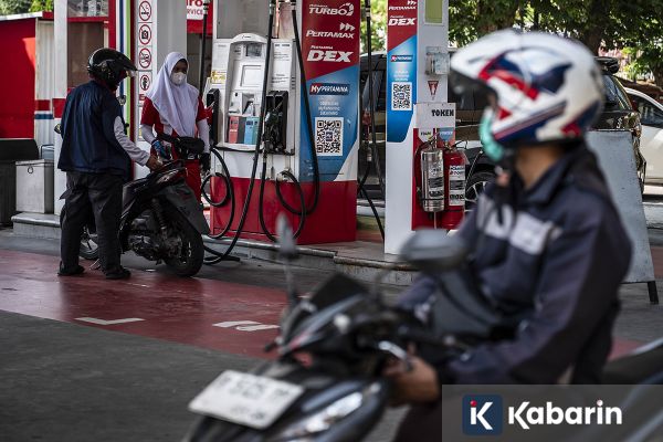 Harga Minyak Dunia Turun, Pasokan Mulai Pulih Lewat Selat Hormuz