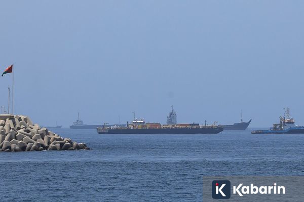 Lalu Lintas di Selat Hormuz Tetap Lancar Meski Ada Serangan pada Kapal