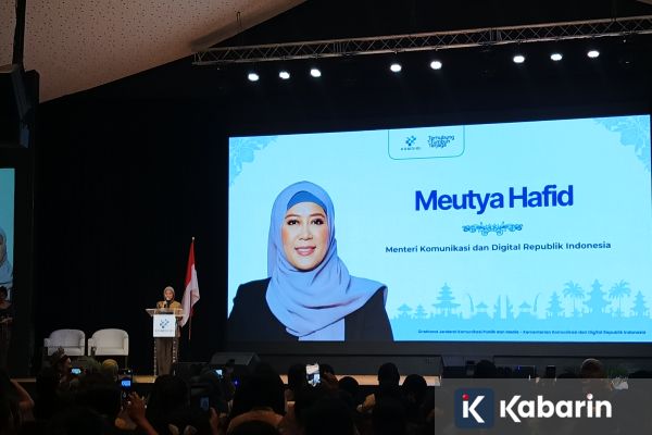 Menkomdigi Ungkap 7 Bahaya Digital yang Mengintai Anak-anak