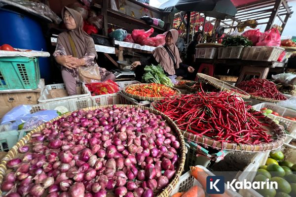PIHPS: Cabai Rawit Merah Tembus Rp61.900 per Kg, Telur Ayam Rp29.050