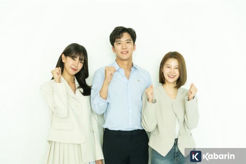 Sebagian besar wilayah di Indonesia diprediksi hujan ringan hari Kamis ini