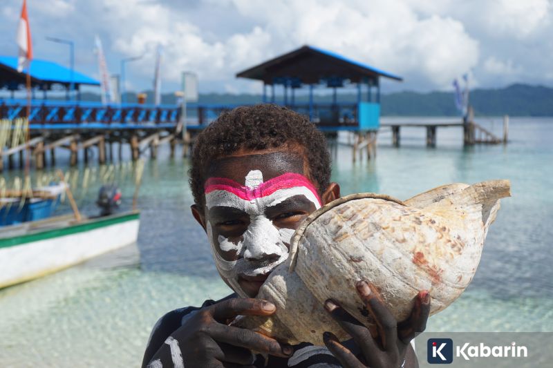 Selebgram Ayu Aulia disebut tidak memiliki penugasan di tim kreatif Kemhan