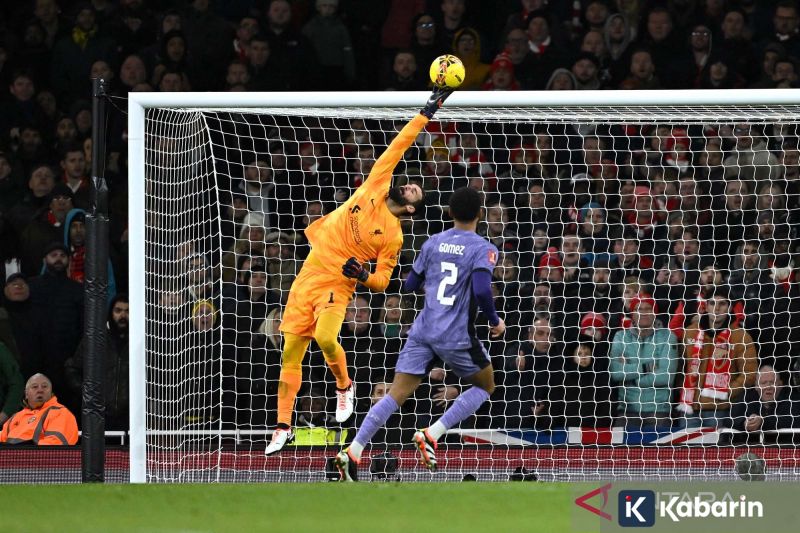 Liverpool Tanpa Alisson Saat Hadapi Galatasaray di Leg Pertama