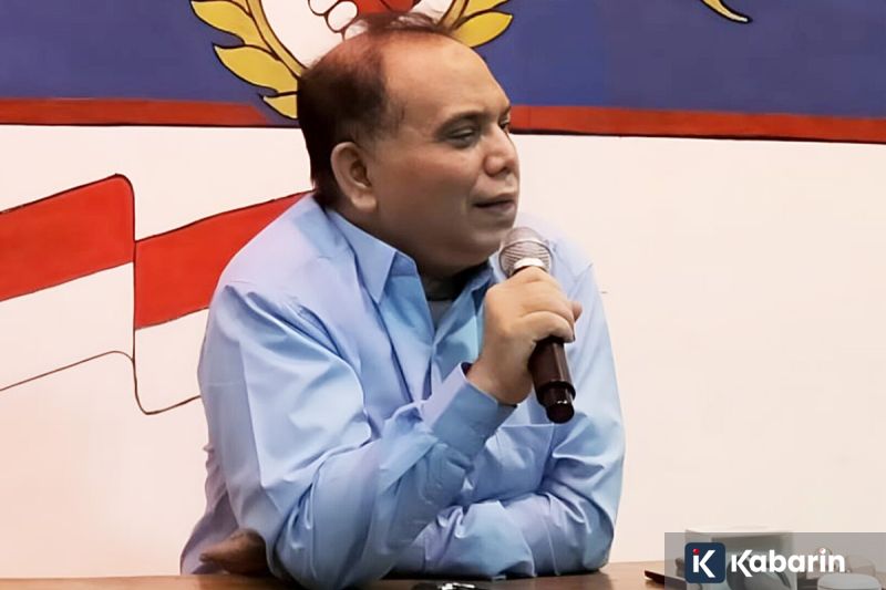 Polisi lakukan olah TKP insiden mobil tabrak siswa & guru di SDN Kalibaru 01 Cilincing