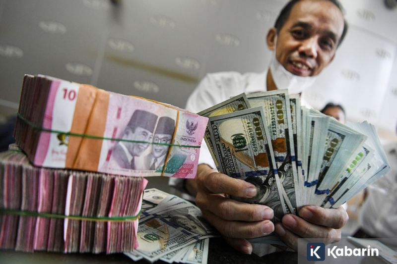 IHSG dibuka, menguat 25,72 poin pada Senin pagi