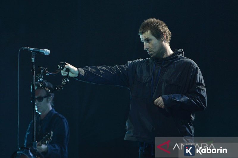 Liam Gallagher akan berhenti minum, merokok, dan menghisap ganja demi Oasis