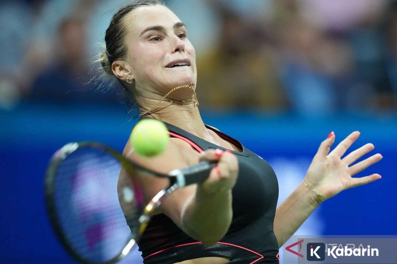 Jonathan Bailey dinobatkan jadi Pria Terseksi Dunia 2025