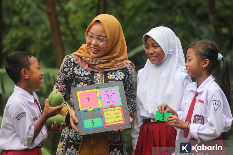 Orang tua diajak siap hadapi dunia AI agar anak tetap aman dan melek teknologi