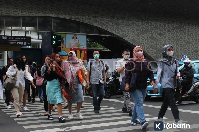 IHSG Anjlok ke 5.692, Pengamat Sebut Dolar AS dan Arus Dana Asing Jadi Pemicu