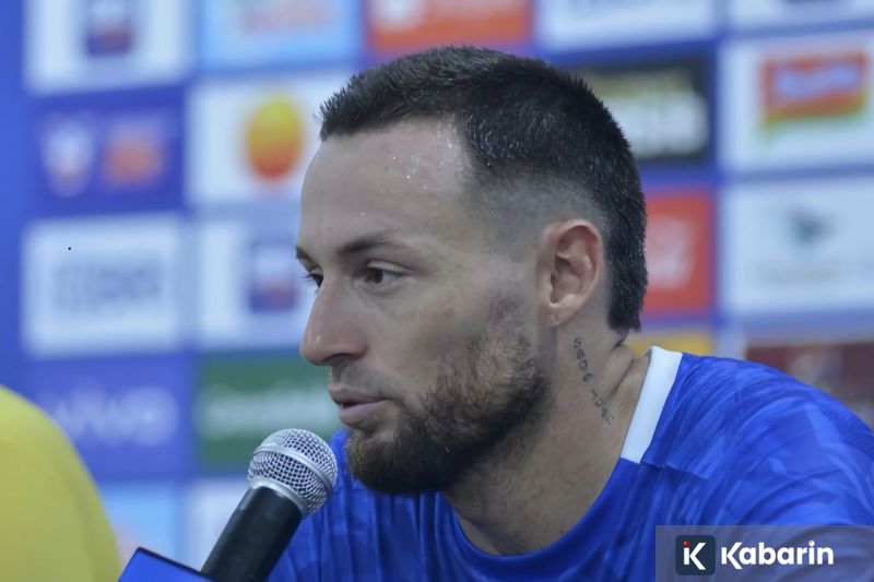 Marc Klok Tegaskan Persib Bandung Wajib Menang demi Puncak Klasemen