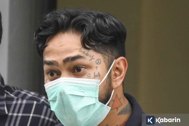 Purbaya tegas larang impor baju bekas ilegal demi lindungi industri lokal