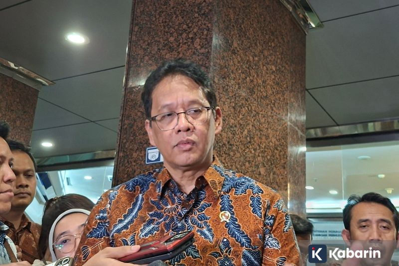 Purbaya tegas larang impor baju bekas ilegal demi lindungi industri lokal