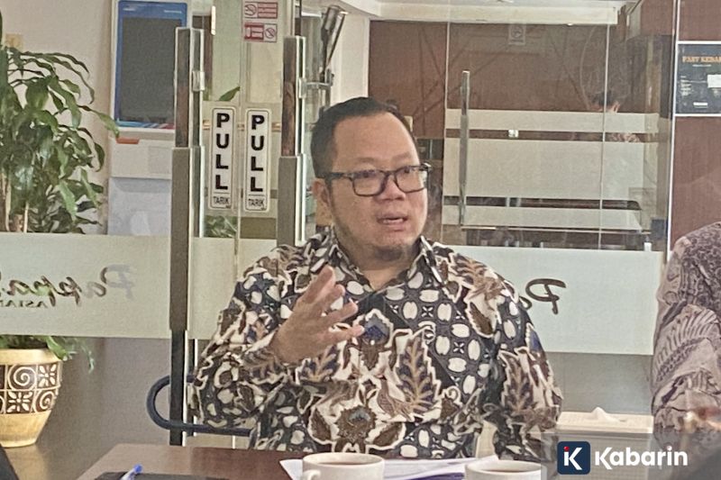 Purbaya tegas larang impor baju bekas ilegal demi lindungi industri lokal