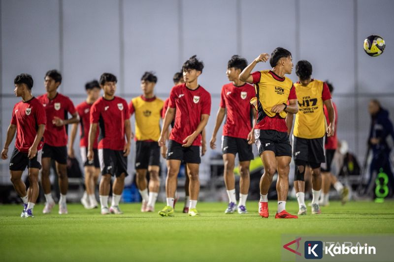 Presiden Prabowo kenang semangat 10 November saat ziarah Hari Pahlawan