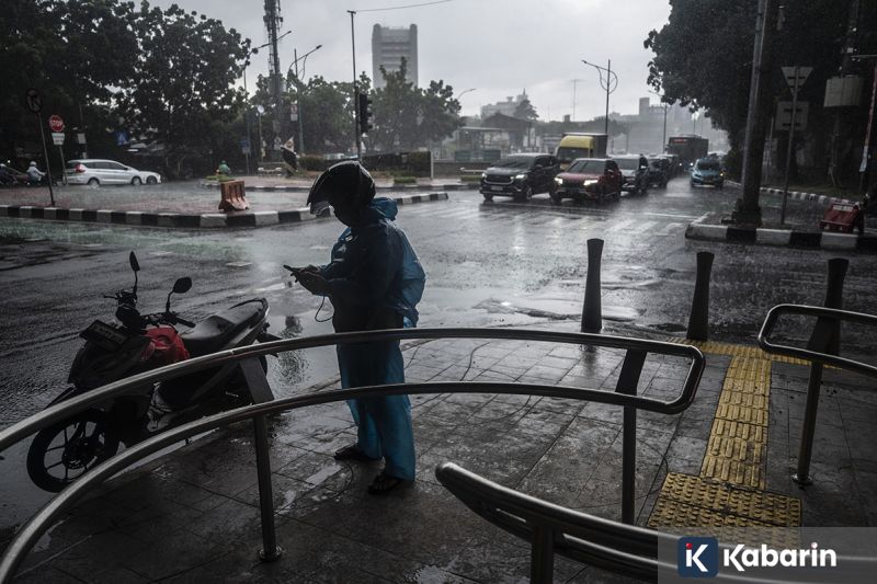 Belanda satu langkah lagi lolos Piala Dunia usai seri 1-1 atas Polandia