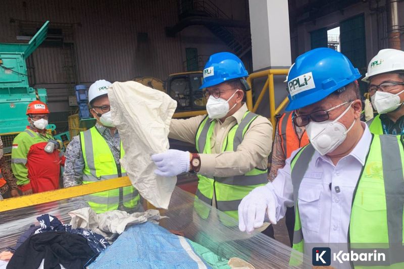 Kemendag musnahkan ratusan balpres pakaian bekas impor