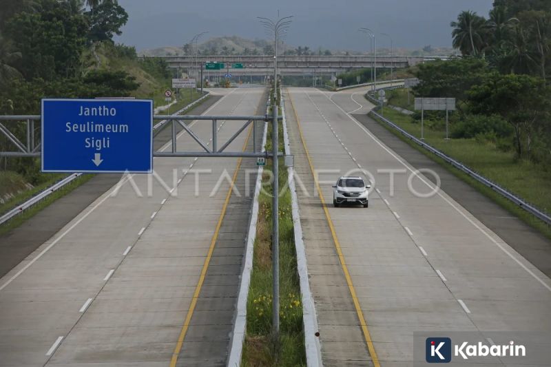 Jaksa sebut ada dugaan aliran Rp809,56 miliar ke Nadiem di kasus Chromebook