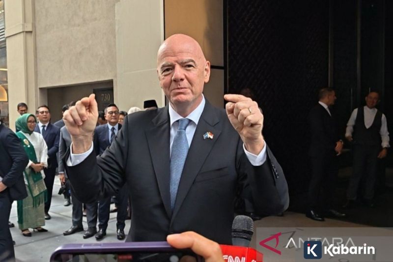 Duel Cooper vs Francis Warnai Laga Dewa United Kontra Rajawali Medan