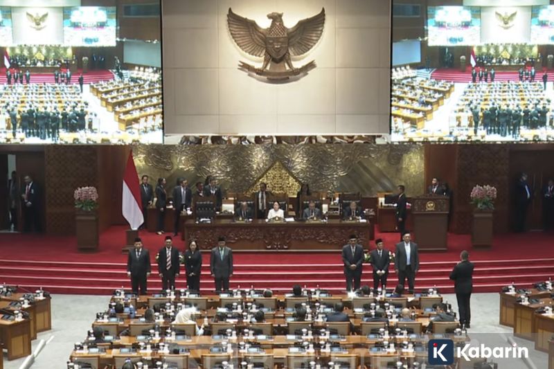 Desta bikin heboh usai muncul perdana sebagai Dono di poster film Warkop DKI Reborn