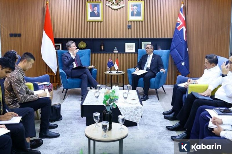 Banjir rendam jalan nasional Padang-Pasaman Barat, sebabkan akses lumpuh