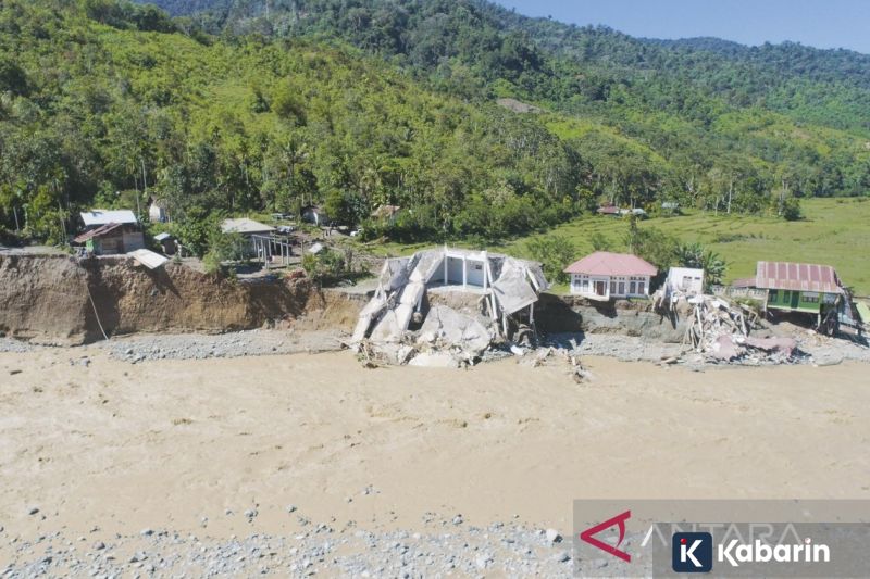 Bencana Aceh: Ratusan dapur MBG dialihkan untuk layani pengungsi