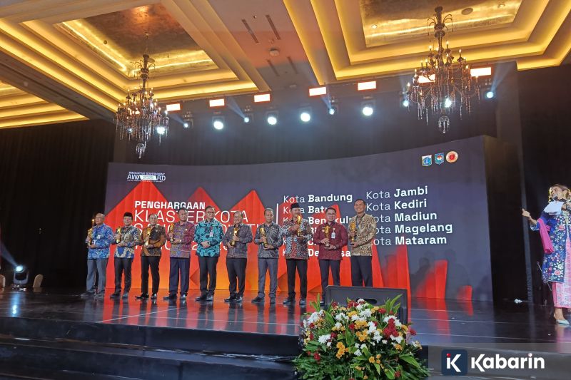 "Comic 8: Revolution Santet K4BIN3T" siap tayang, sajikan komedi total di akhir tahun