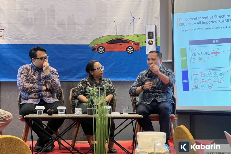 UI jalin kerja sama dengan tiga universitas Hong Kong