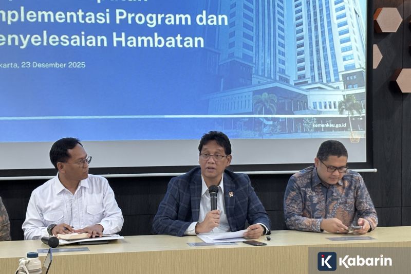 Bantuan bencana terus mengalir: Pemerintah kirim 100 ton logistik per hari ke Sumatra