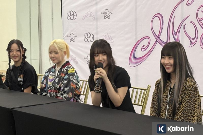 Aldi Taher tampil all out di panggung JakCloth 2025