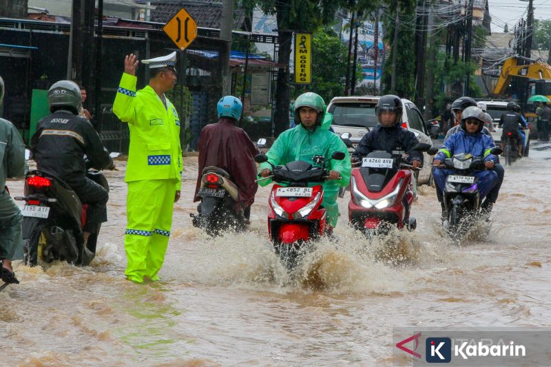 Mayoritas Kota Besar Diprediksi Turun Hujan Ringan hingga Sedang Hari Ini