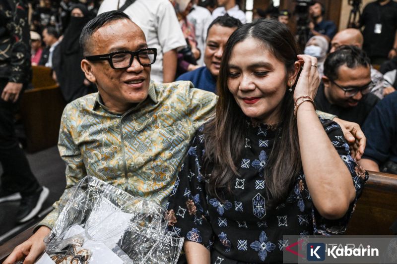 Wali Kota Maidi dan Pejabat Pemkot Madiun Dibawa KPK ke Jakarta